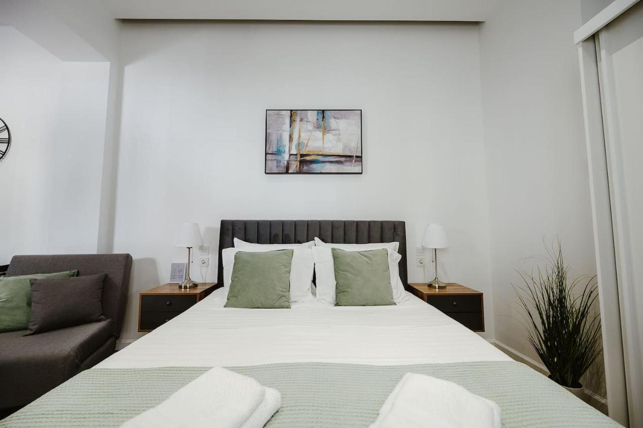 M & N Guesthouse Волос Екстер'єр фото