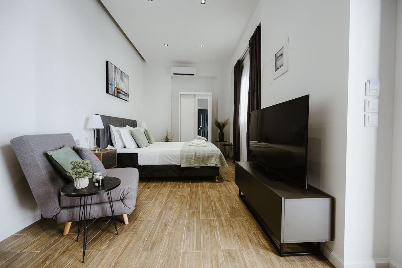 M & N Guesthouse Волос Екстер'єр фото