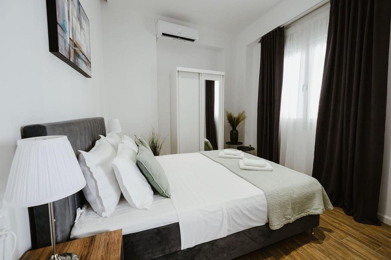 M & N Guesthouse Волос Екстер'єр фото