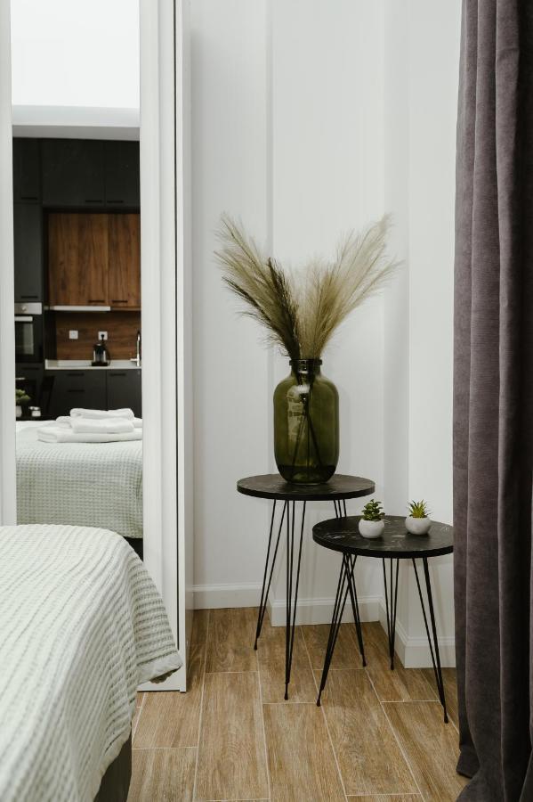 M & N Guesthouse Волос Екстер'єр фото
