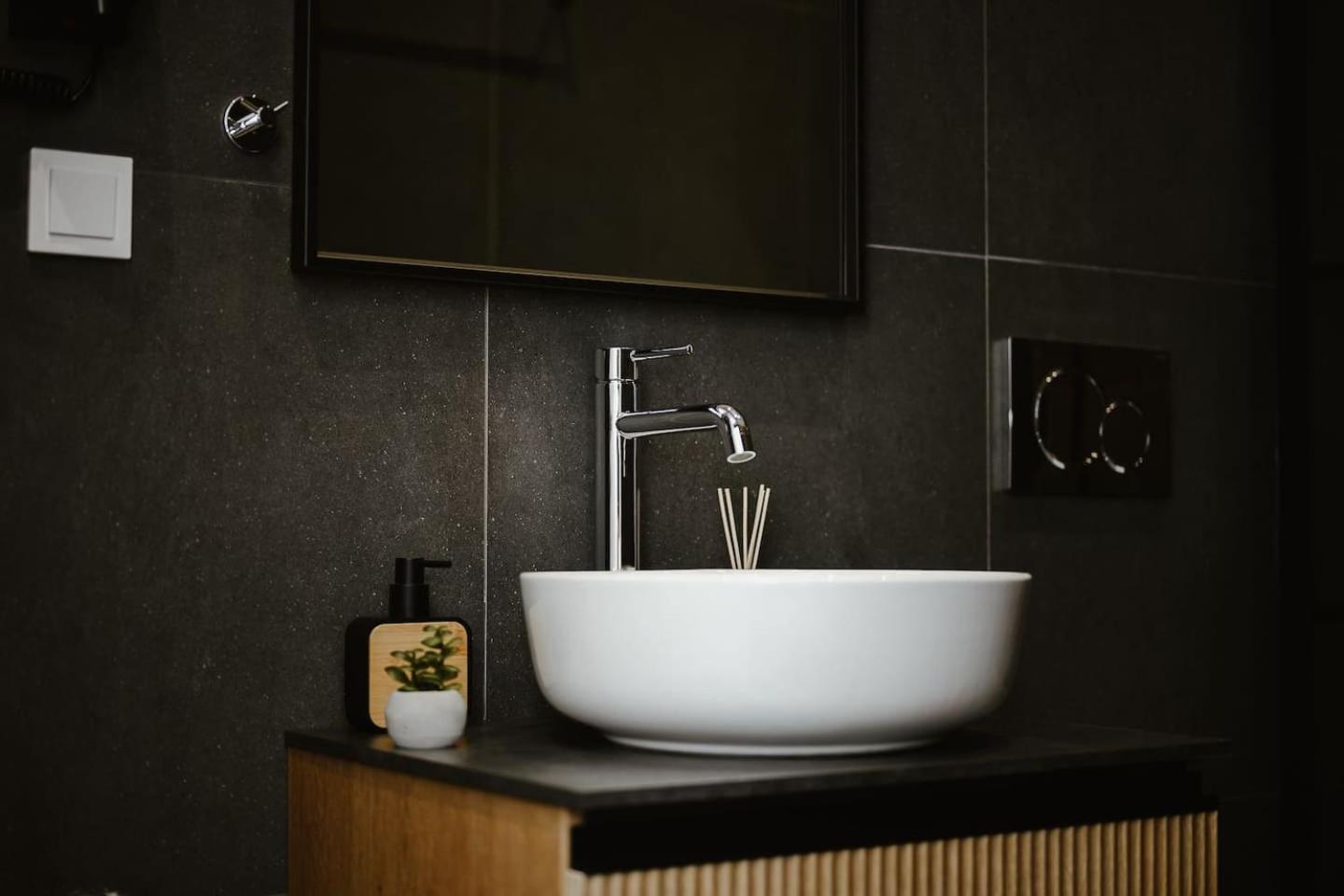 M & N Guesthouse Волос Екстер'єр фото